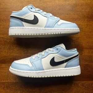 Air Jordan 1 Low “Ice Blue”